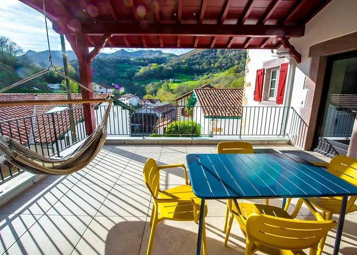 Logis Hotel Erreguina