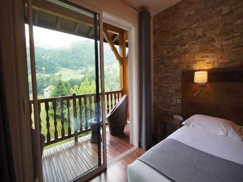 Hotel Logis Erreguina 2*