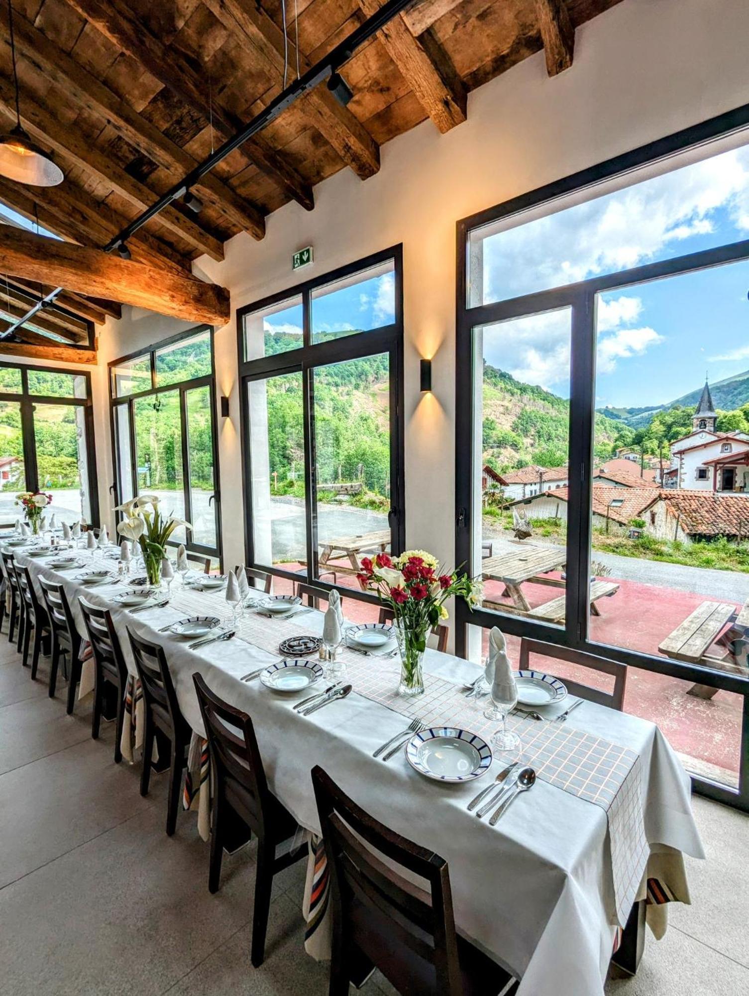 Hotel Logis Erreguina