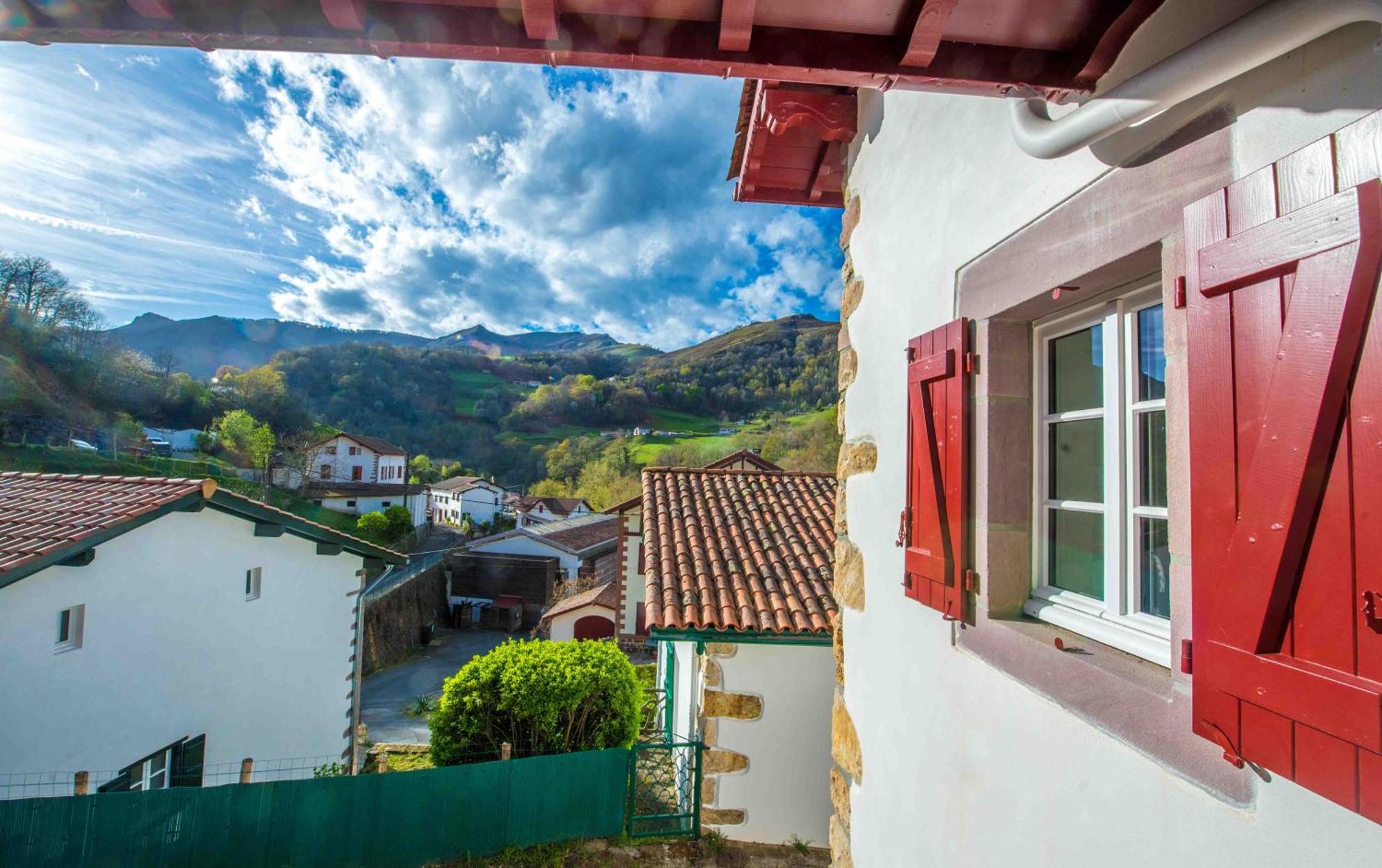 Logis Erreguina