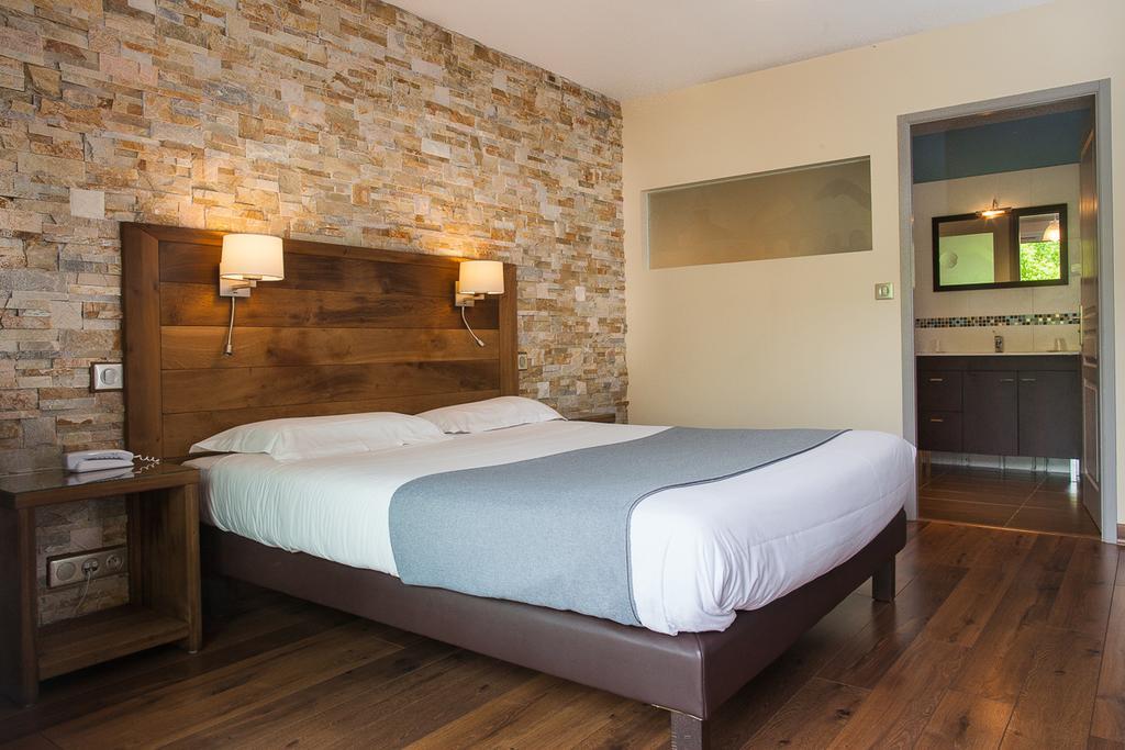Hotel Logis Erreguina