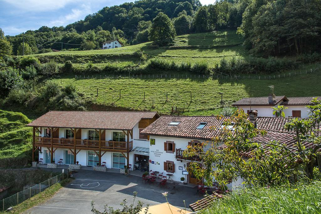 Hotel Logis Erreguina 2*